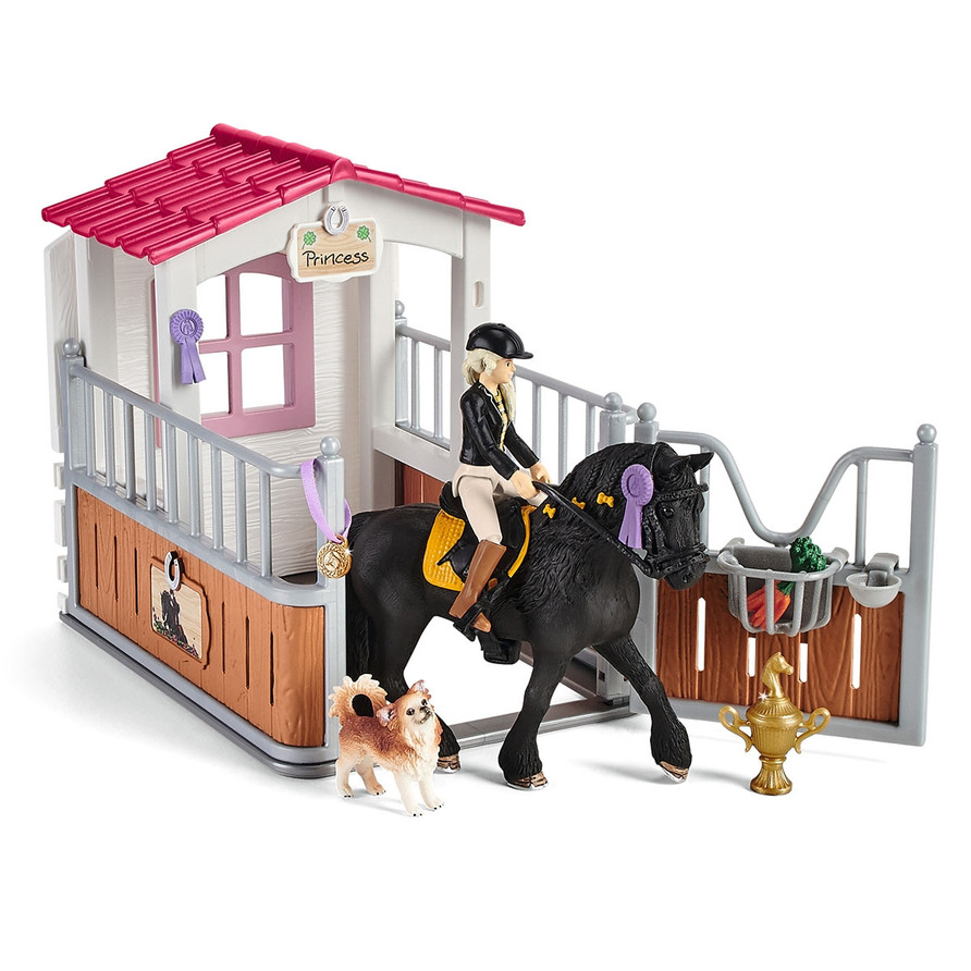 Купить лакомства и игрушки для лошадей / Конноспортивный магазин ЭквиВет