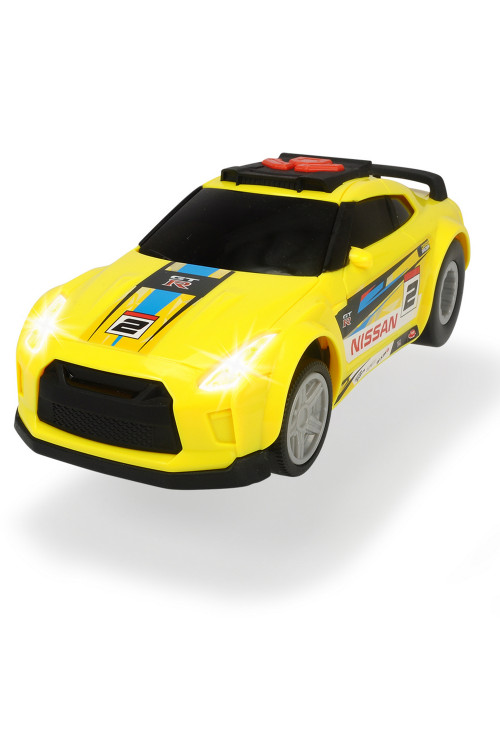Рейсинговый автомобиль Nissan GTR